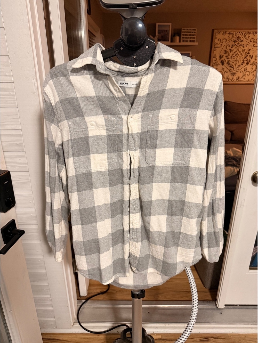 Sonoma gray and white plaid long sleeve shirt